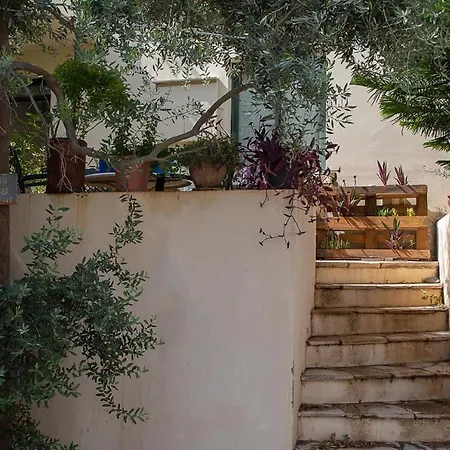 Homestay Hill House Paphos